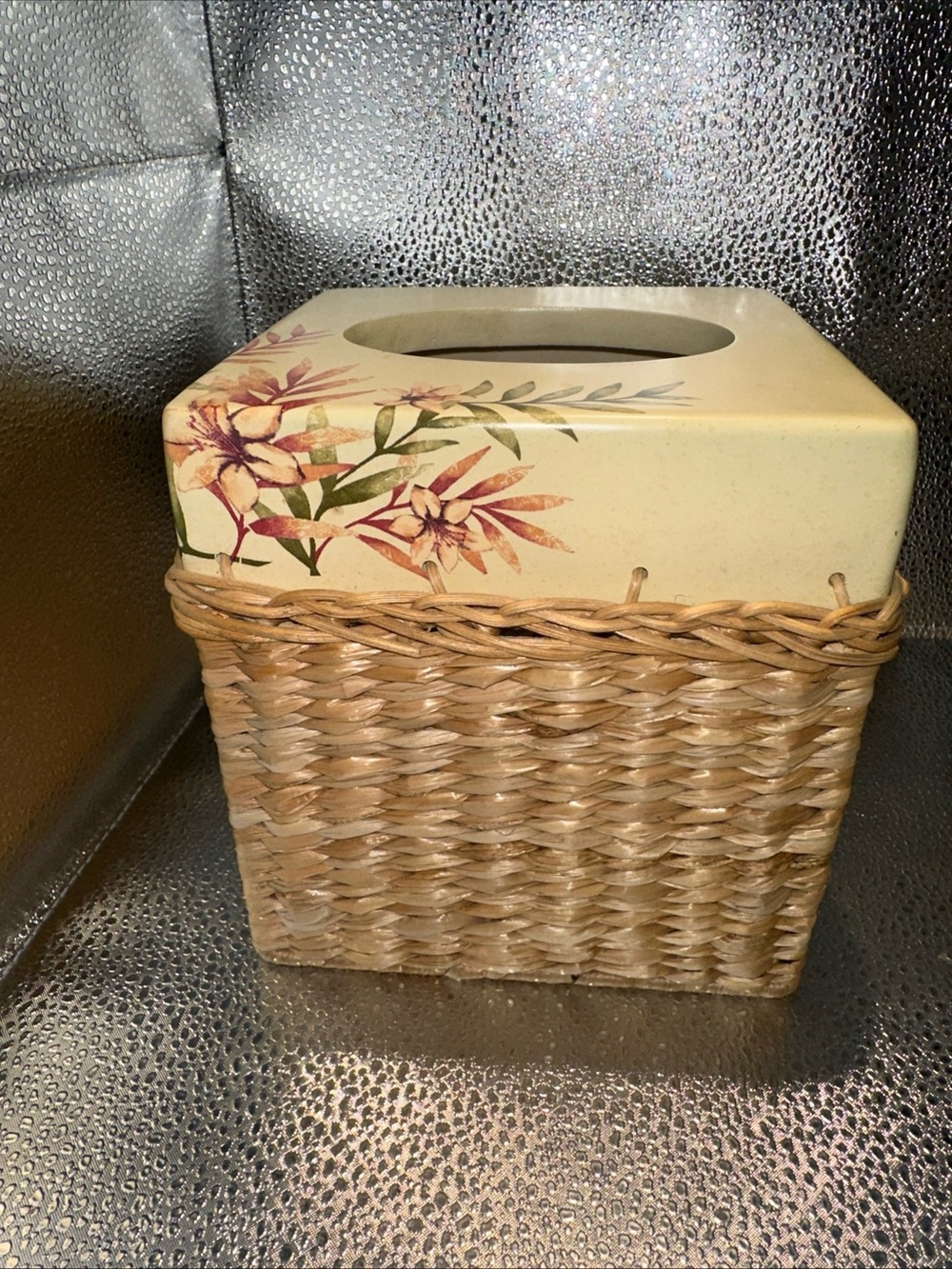 Floral Wicker and resin Tissue Box Cover - ivory